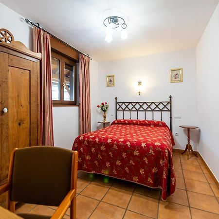 El Casar Del Puente Pension Boca de Huérgano Buitenkant foto