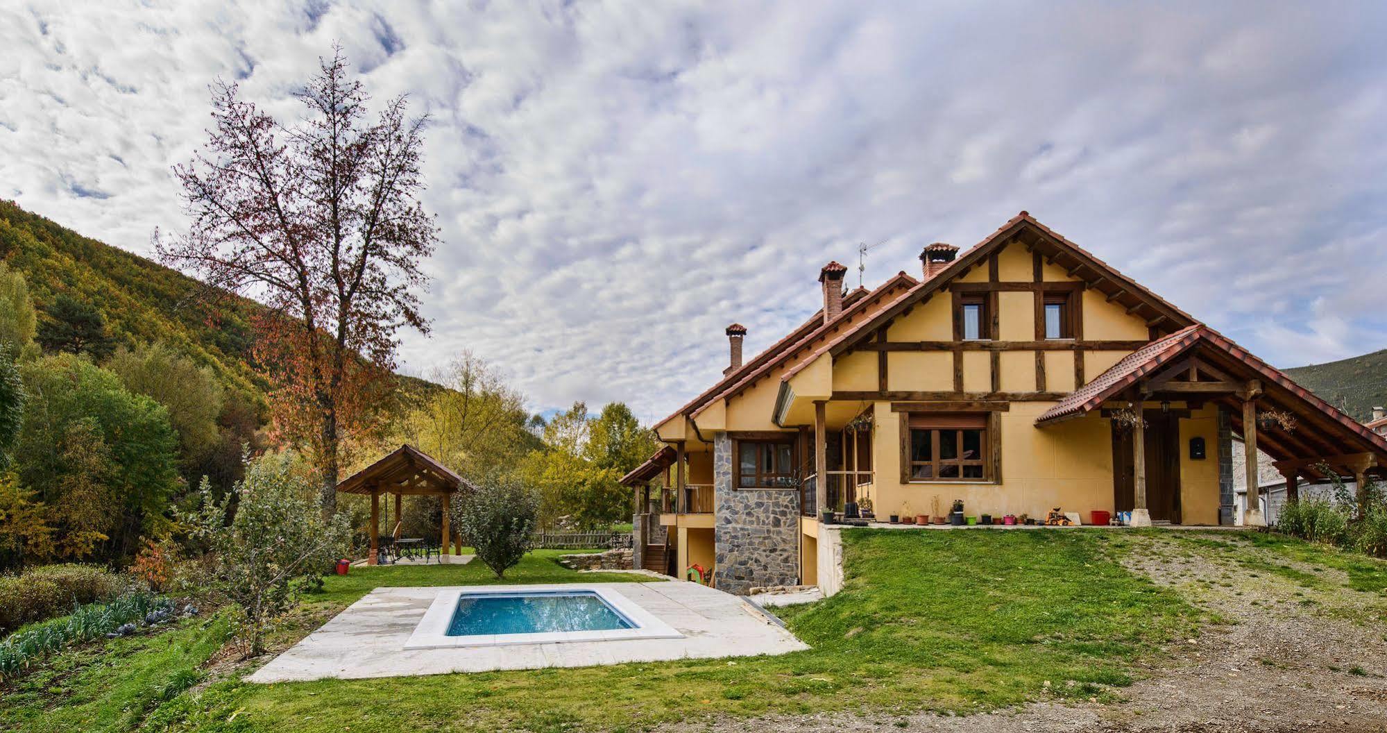 El Casar Del Puente Pension Boca de Huérgano Buitenkant foto